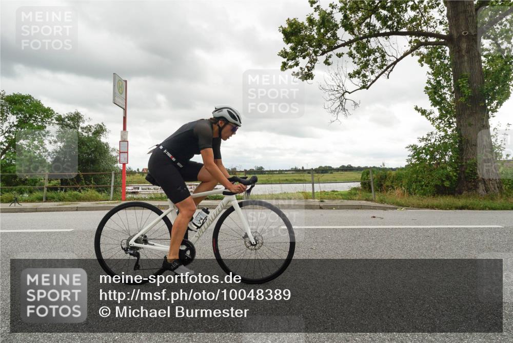 30.08.2026 - Elbe Triathlon Hamburg Michael Burmester http://msf.ph/oto/10048389 30.08.2026 15:15:04 Radfahren  meine-sportfotos.de