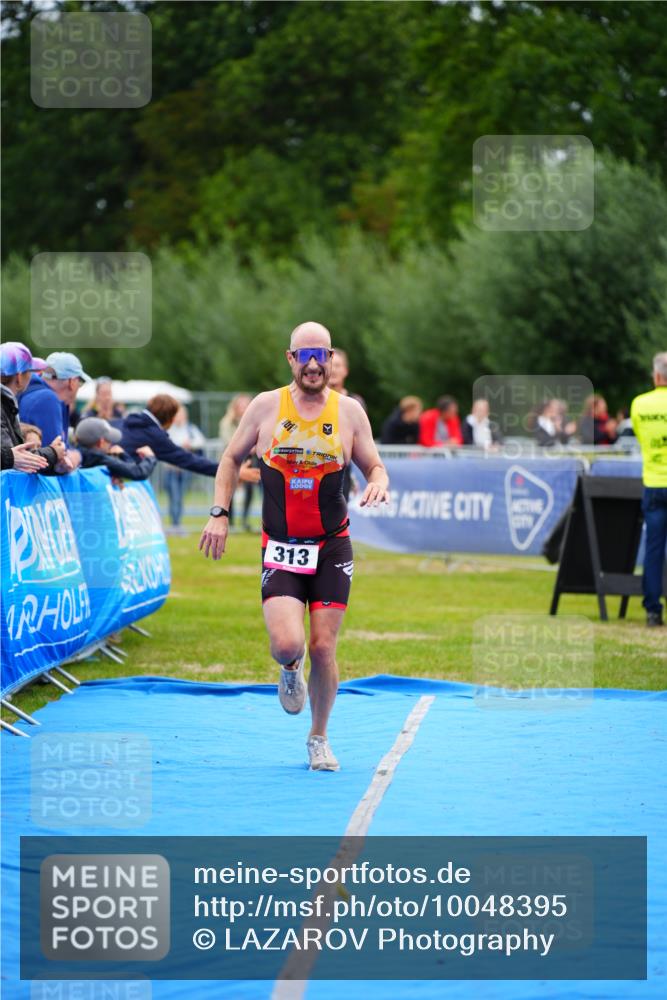 30.08.2026 - Elbe Triathlon Hamburg LAZAROV Photography http://msf.ph/oto/10048395 30.08.2026 10:33:22 Ziel 313, 326, 382 meine-sportfotos.de