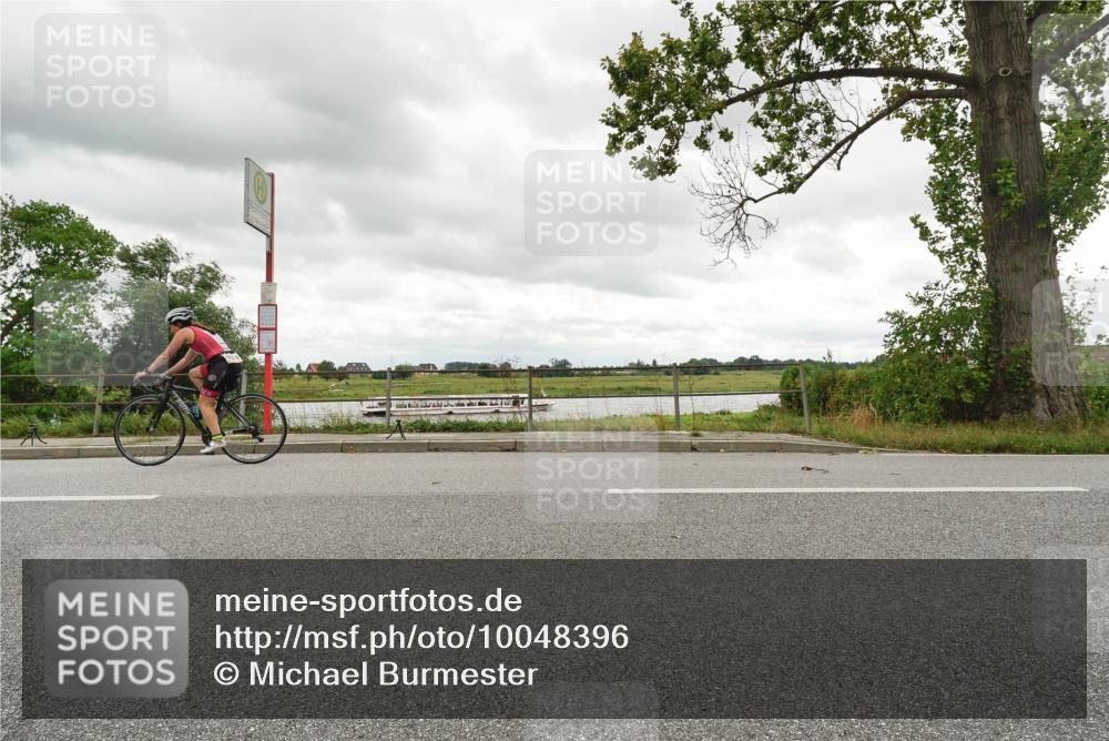30.08.2026 - Elbe Triathlon Hamburg Michael Burmester http://msf.ph/oto/10048396 30.08.2026 15:15:08 Radfahren  meine-sportfotos.de