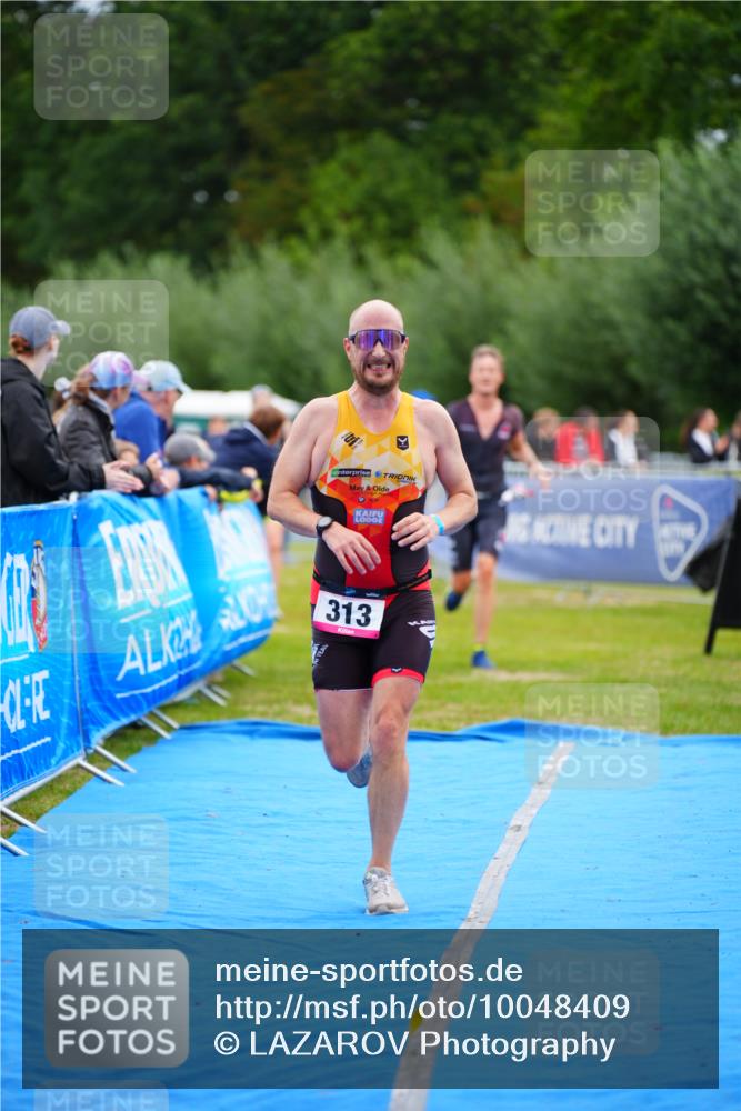 30.08.2026 - Elbe Triathlon Hamburg LAZAROV Photography http://msf.ph/oto/10048409 30.08.2026 10:33:23 Ziel 313, 326, 382 meine-sportfotos.de