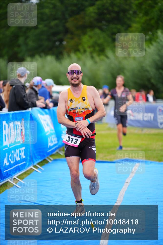30.08.2026 - Elbe Triathlon Hamburg LAZAROV Photography http://msf.ph/oto/10048418 30.08.2026 10:33:23 Ziel 313, 326, 382 meine-sportfotos.de