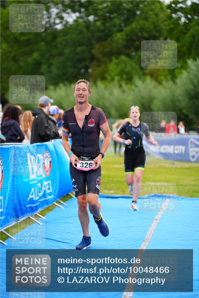 30.08.2026 - Elbe Triathlon Hamburg LAZAROV Photography http://msf.ph/oto/10048466 30.08.2026 10:33:27 Ziel 313, 326, 382 meine-sportfotos.de