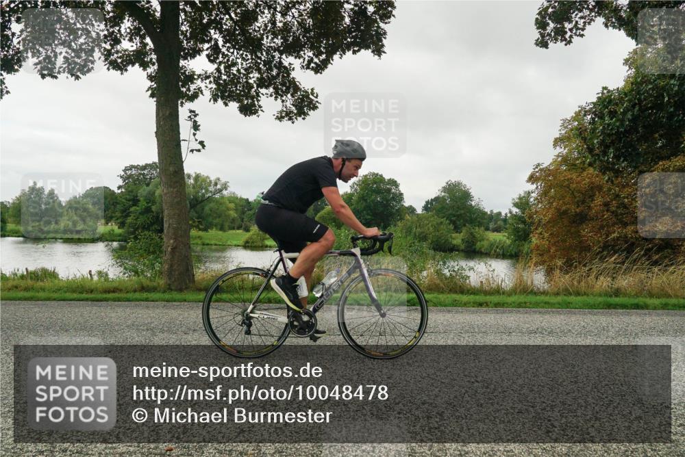 30.08.2026 - Elbe Triathlon Hamburg Michael Burmester http://msf.ph/oto/10048478 30.08.2026 09:33:33 Radfahren 279, 490, 498, 502, 687, 691, 718, 735 meine-sportfotos.de