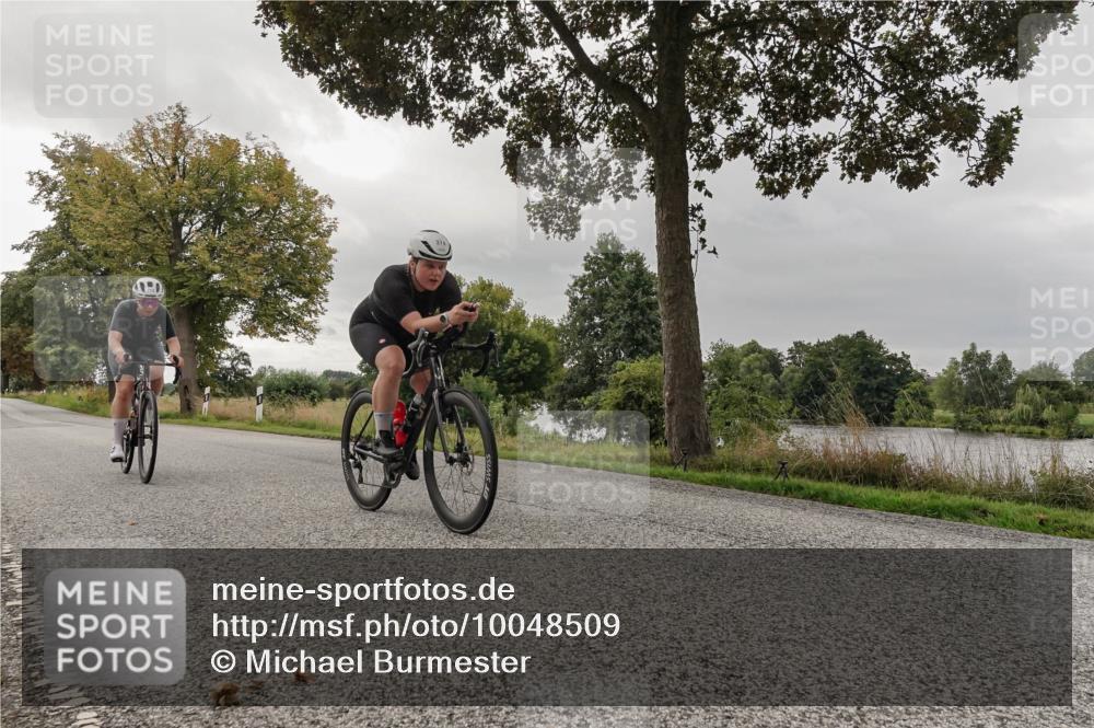 30.08.2026 - Elbe Triathlon Hamburg Michael Burmester http://msf.ph/oto/10048509 30.08.2026 09:43:49 Radfahren 315, 374, 656, 658, 799, 874 meine-sportfotos.de
