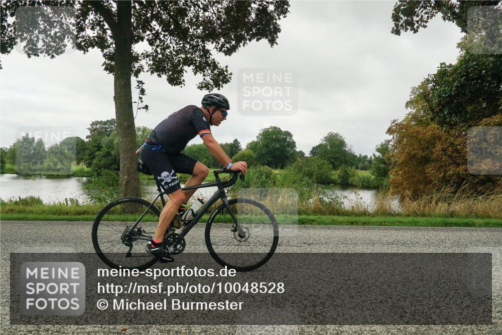 30.08.2026 - Elbe Triathlon Hamburg Michael Burmester http://msf.ph/oto/10048528 30.08.2026 09:33:44 Radfahren 297, 329, 483, 567 meine-sportfotos.de