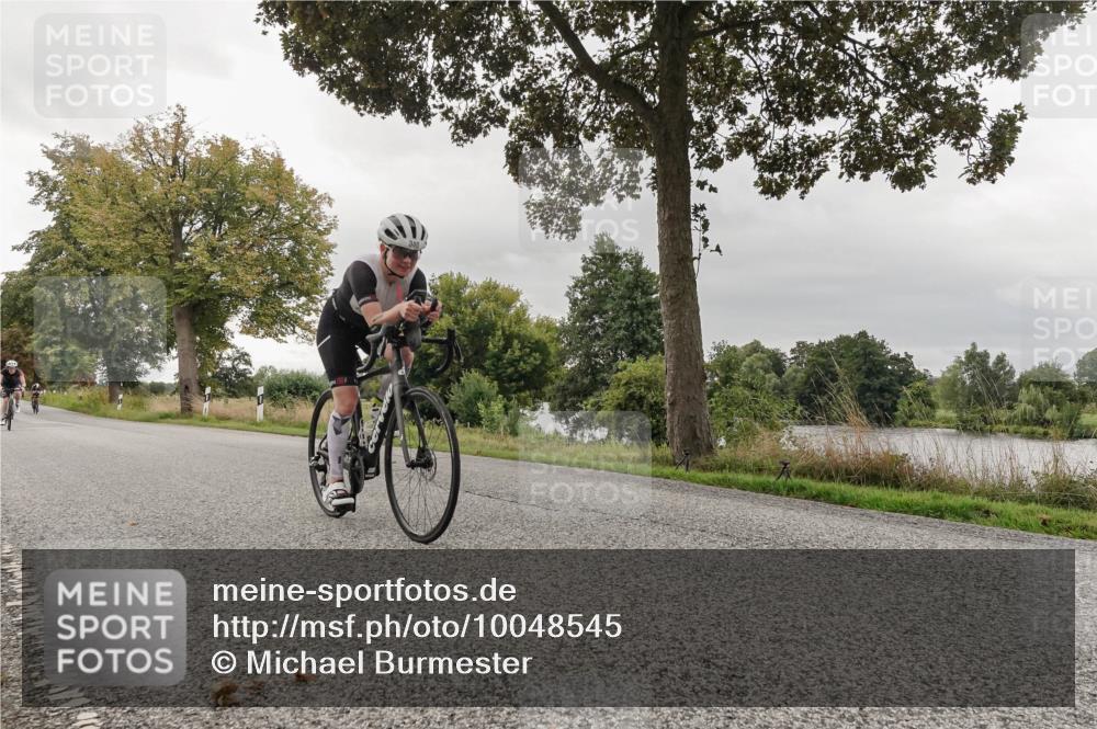 30.08.2026 - Elbe Triathlon Hamburg Michael Burmester http://msf.ph/oto/10048545 30.08.2026 09:44:09 Radfahren 335, 380, 433, 556, 638, 771, 831, 950 meine-sportfotos.de