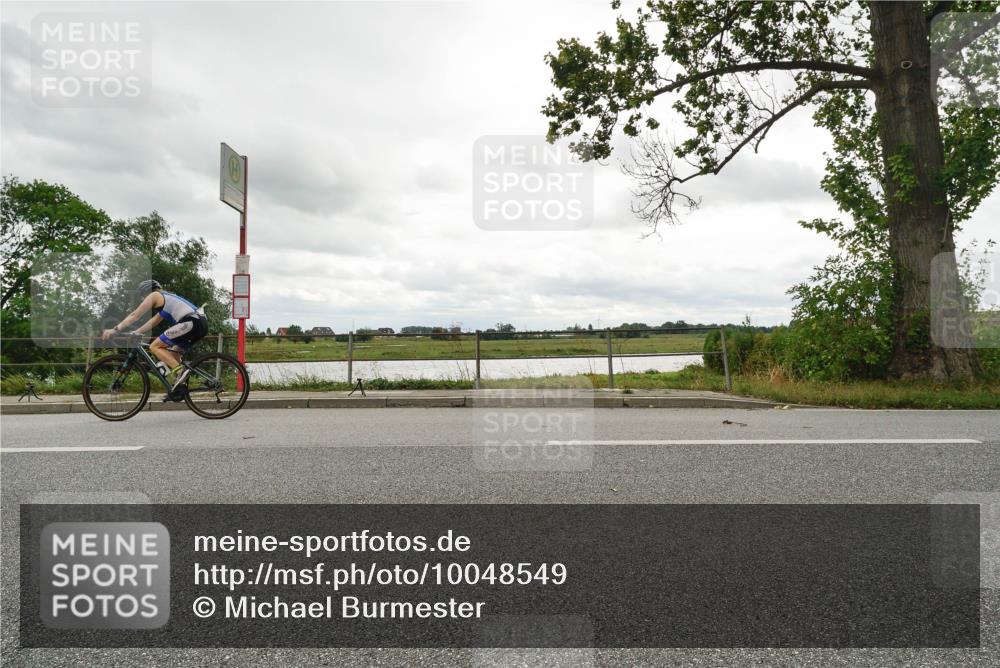 30.08.2026 - Elbe Triathlon Hamburg Michael Burmester http://msf.ph/oto/10048549 30.08.2026 15:20:19 Radfahren  meine-sportfotos.de