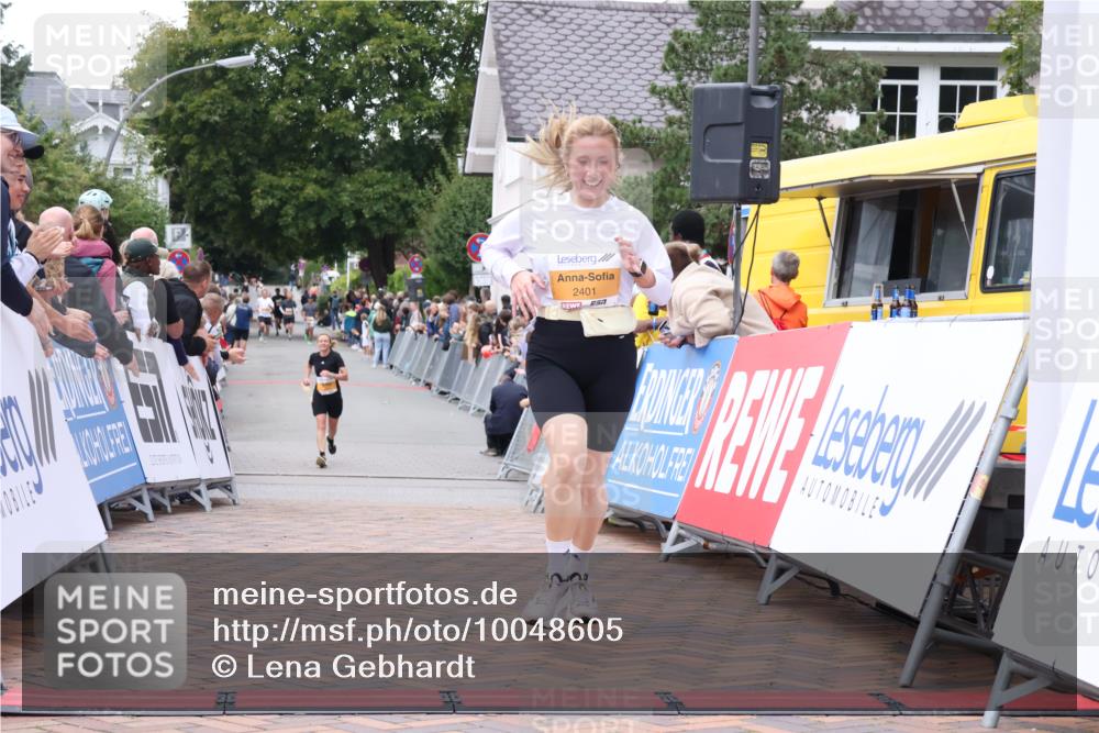 30.08.2026 - Blankeneser Heldenlauf Lena Gebhardt http://msf.ph/oto/10048605 30.08.2026 11:55:30 Ziel 2401, 2649, 2864 meine-sportfotos.de