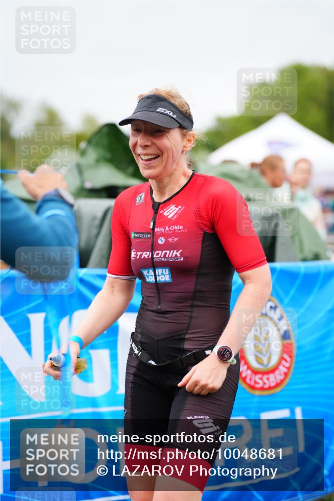 30.08.2026 - Elbe Triathlon Hamburg LAZAROV Photography http://msf.ph/oto/10048681 30.08.2026 10:33:59 Ziel 275 meine-sportfotos.de