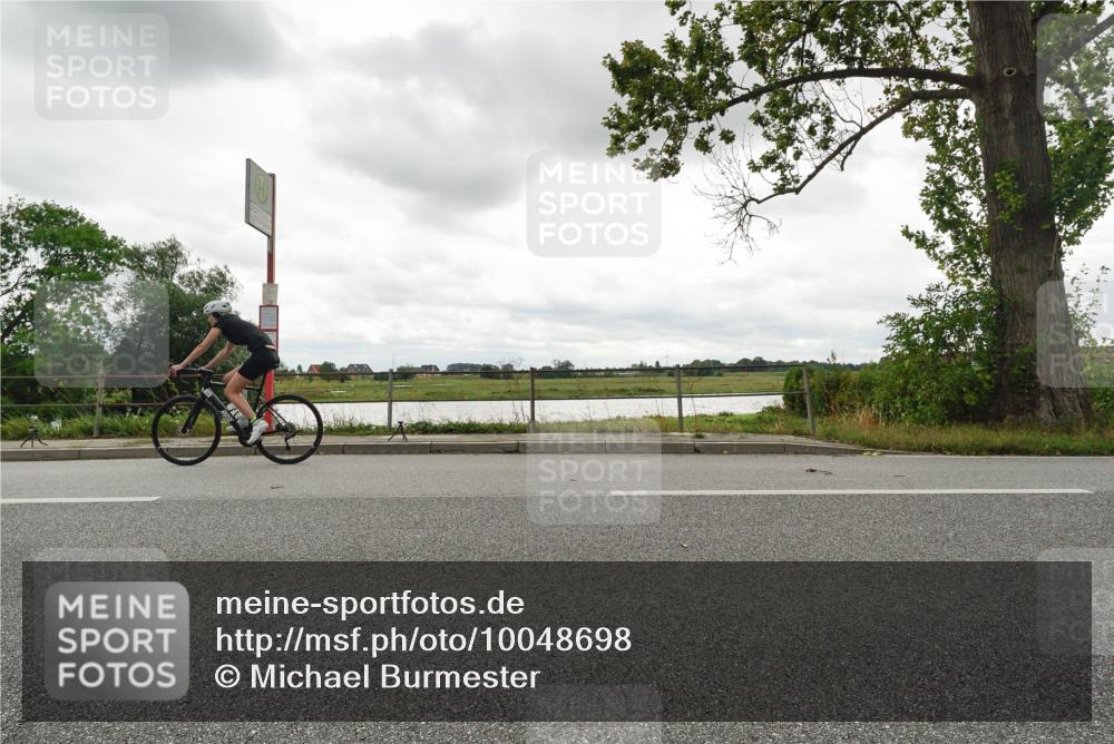 30.08.2026 - Elbe Triathlon Hamburg Michael Burmester http://msf.ph/oto/10048698 30.08.2026 15:22:30 Radfahren  meine-sportfotos.de