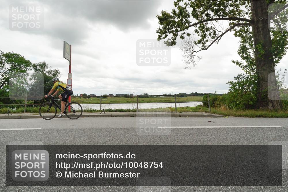 30.08.2026 - Elbe Triathlon Hamburg Michael Burmester http://msf.ph/oto/10048754 30.08.2026 15:23:29 Radfahren  meine-sportfotos.de