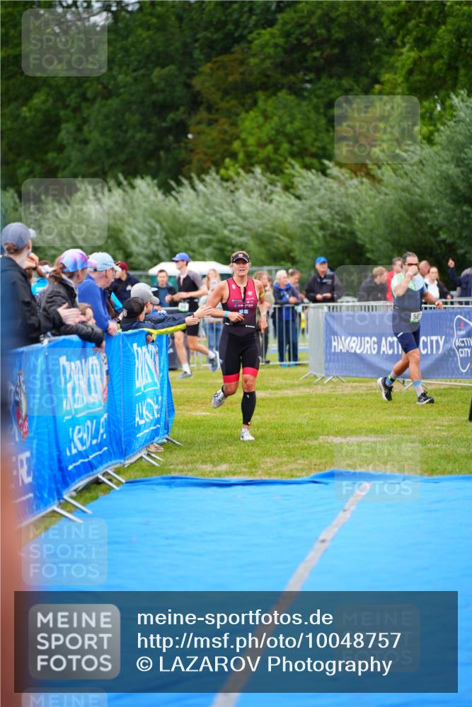 30.08.2026 - Elbe Triathlon Hamburg LAZAROV Photography http://msf.ph/oto/10048757 30.08.2026 10:34:13 Ziel 347, 412 meine-sportfotos.de