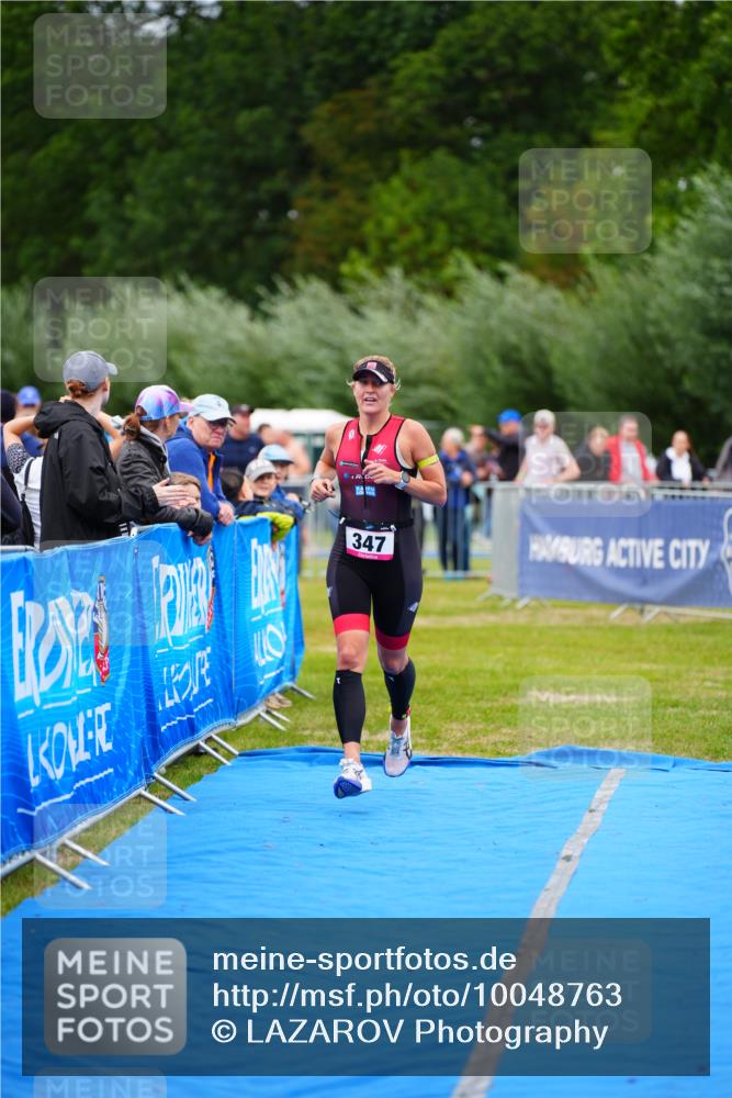 30.08.2026 - Elbe Triathlon Hamburg LAZAROV Photography http://msf.ph/oto/10048763 30.08.2026 10:34:15 Ziel 347, 412 meine-sportfotos.de