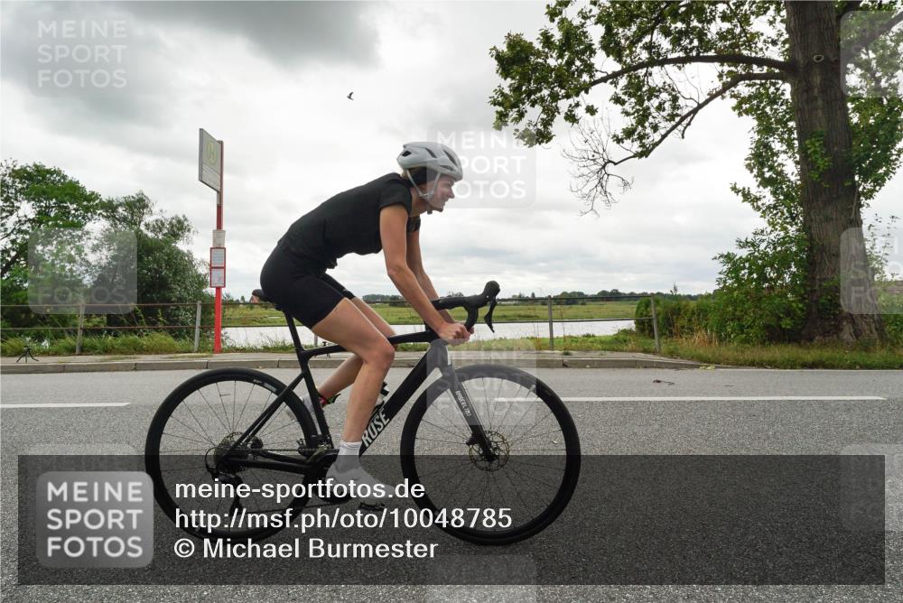 30.08.2026 - Elbe Triathlon Hamburg Michael Burmester http://msf.ph/oto/10048785 30.08.2026 15:23:58 Radfahren  meine-sportfotos.de