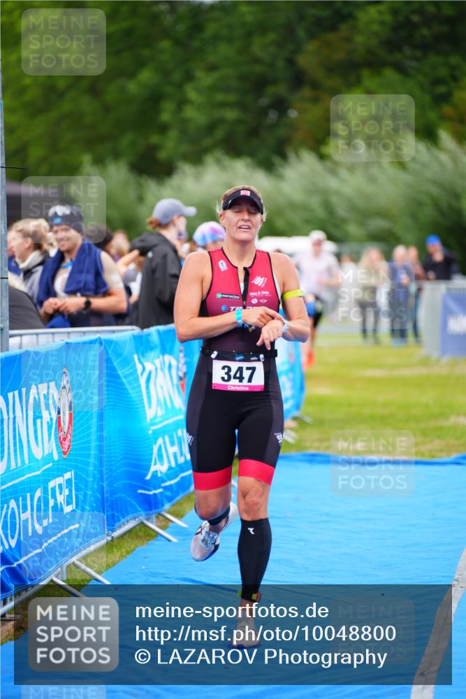 30.08.2026 - Elbe Triathlon Hamburg LAZAROV Photography http://msf.ph/oto/10048800 30.08.2026 10:34:17 Ziel 347, 412 meine-sportfotos.de