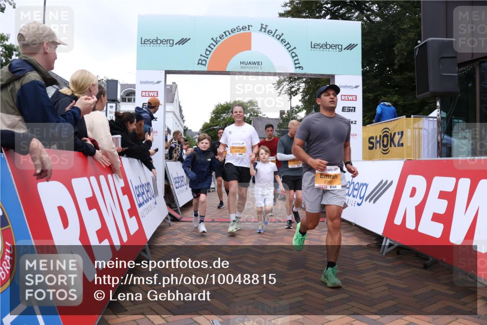 30.08.2026 - Blankeneser Heldenlauf Lena Gebhardt http://msf.ph/oto/10048815 30.08.2026 11:55:56 Ziel 2245, 2387, 2391, 2678, 2939 meine-sportfotos.de