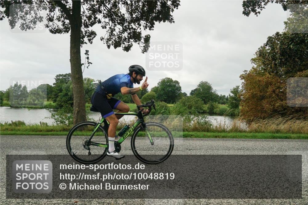 30.08.2026 - Elbe Triathlon Hamburg Michael Burmester http://msf.ph/oto/10048819 30.08.2026 09:35:18 Radfahren 496, 686, 714, 716 meine-sportfotos.de