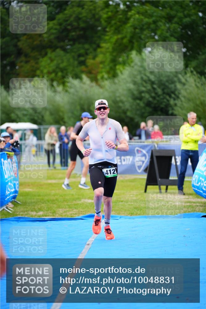 30.08.2026 - Elbe Triathlon Hamburg LAZAROV Photography http://msf.ph/oto/10048831 30.08.2026 10:34:21 Ziel 347, 412 meine-sportfotos.de