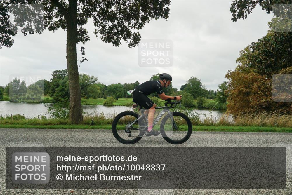 30.08.2026 - Elbe Triathlon Hamburg Michael Burmester http://msf.ph/oto/10048837 30.08.2026 09:35:23 Radfahren 411, 496, 659, 716 meine-sportfotos.de