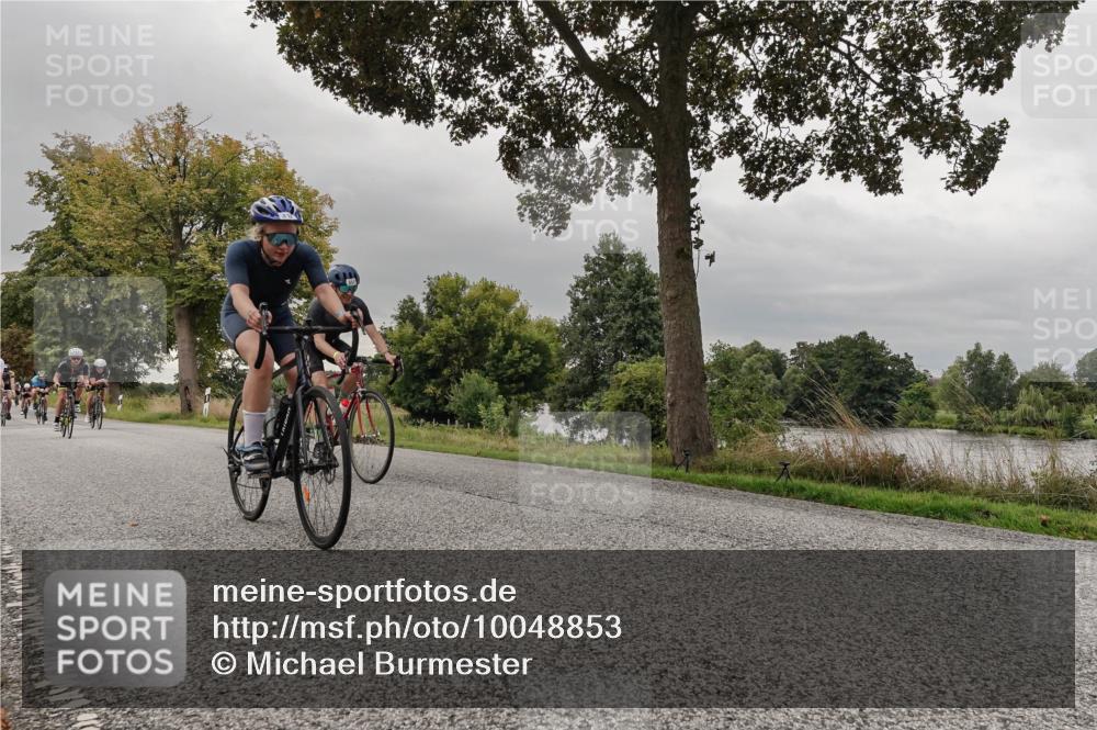 30.08.2026 - Elbe Triathlon Hamburg Michael Burmester http://msf.ph/oto/10048853 30.08.2026 09:46:23 Radfahren 343, 375, 412, 414, 484, 493, 546, 568, 577, 650, 651, 691, 718, 725, 782, 812 meine-sportfotos.de