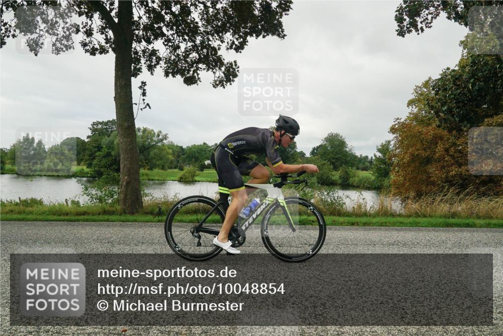30.08.2026 - Elbe Triathlon Hamburg Michael Burmester http://msf.ph/oto/10048854 30.08.2026 09:35:29 Radfahren 286, 411, 582, 659 meine-sportfotos.de