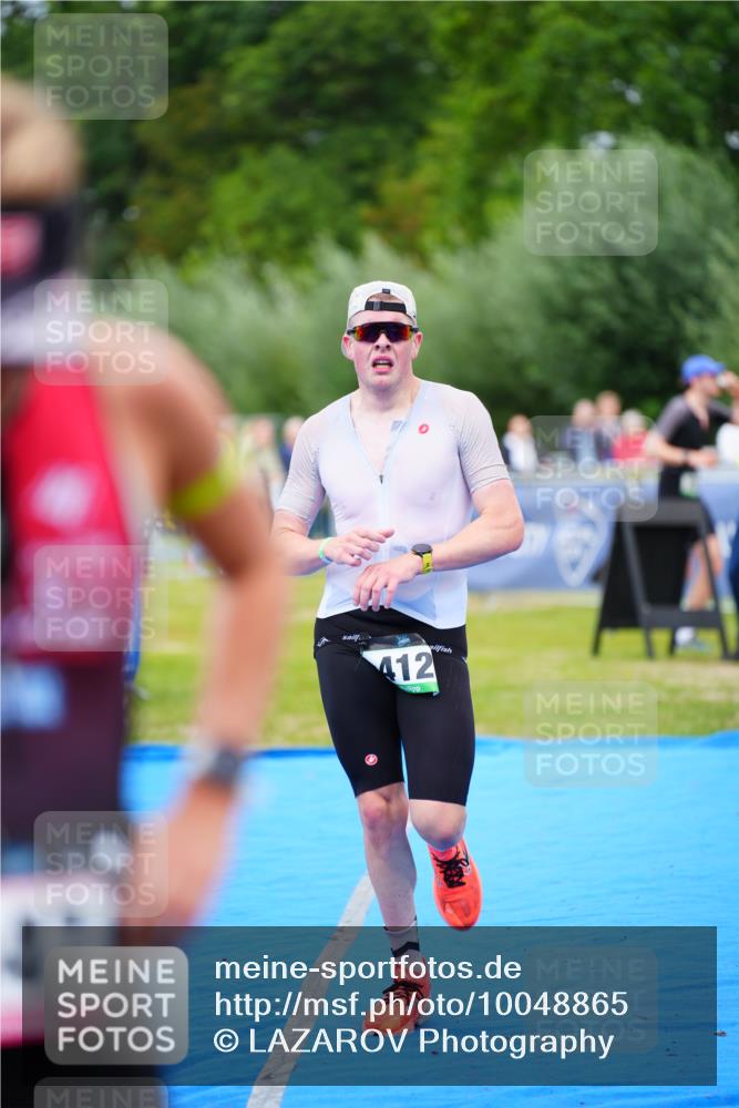 30.08.2026 - Elbe Triathlon Hamburg LAZAROV Photography http://msf.ph/oto/10048865 30.08.2026 10:34:22 Ziel 412 meine-sportfotos.de