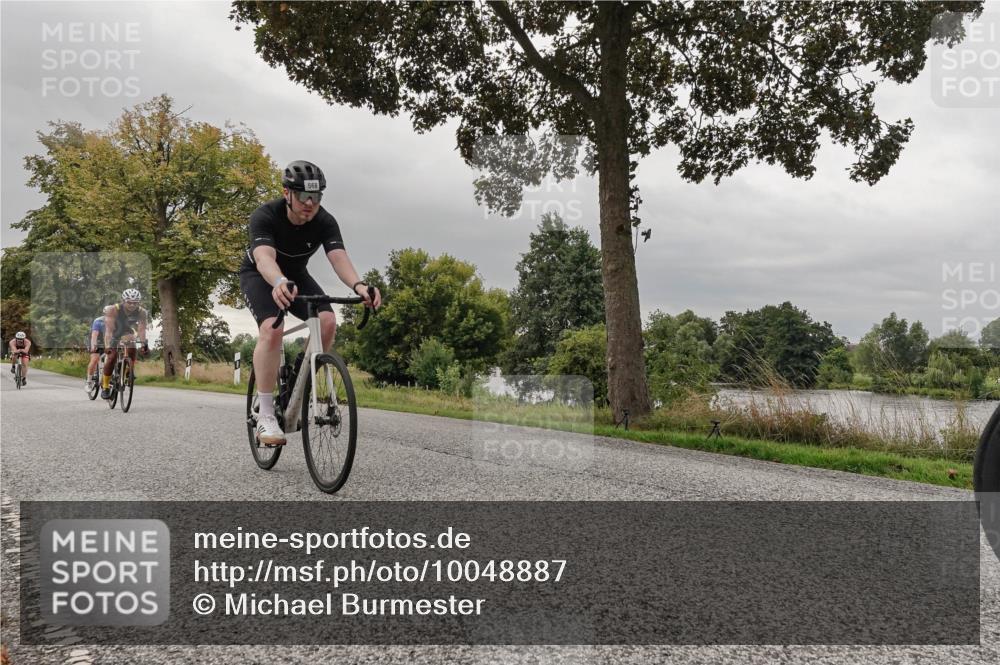 30.08.2026 - Elbe Triathlon Hamburg Michael Burmester http://msf.ph/oto/10048887 30.08.2026 09:46:28 Radfahren 343, 412, 414, 426, 484, 493, 568, 589, 718, 725, 782 meine-sportfotos.de