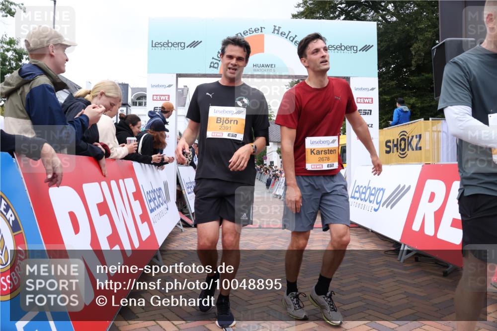 30.08.2026 - Blankeneser Heldenlauf Lena Gebhardt http://msf.ph/oto/10048895 30.08.2026 11:55:58 Ziel 2245, 2363, 2387, 2391, 2678, 2939 meine-sportfotos.de
