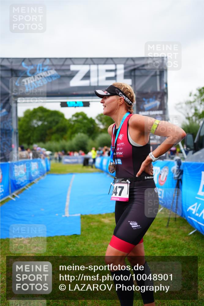 30.08.2026 - Elbe Triathlon Hamburg LAZAROV Photography http://msf.ph/oto/10048901 30.08.2026 10:34:29 Ziel  meine-sportfotos.de