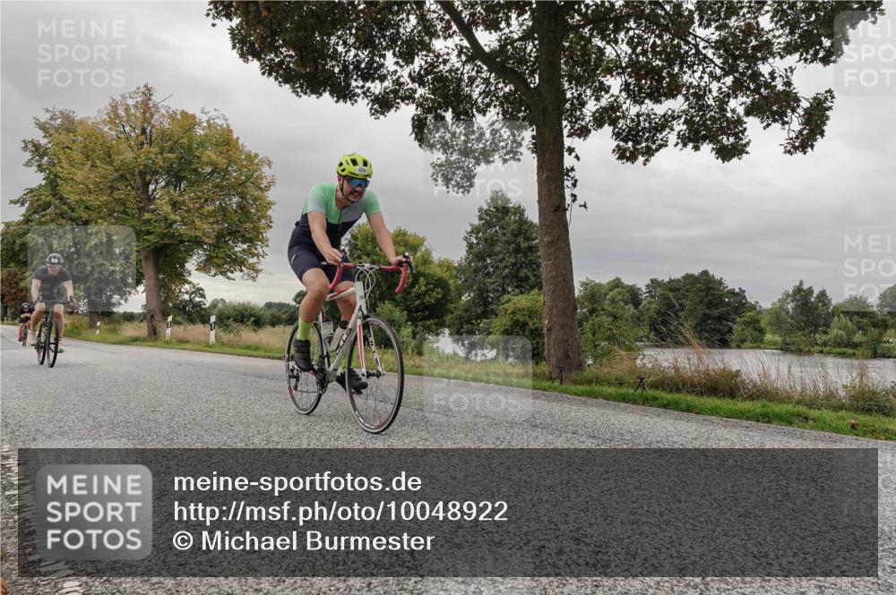 30.08.2026 - Elbe Triathlon Hamburg Michael Burmester http://msf.ph/oto/10048922 30.08.2026 09:46:36 Radfahren 369, 426, 460, 675, 699, 818 meine-sportfotos.de