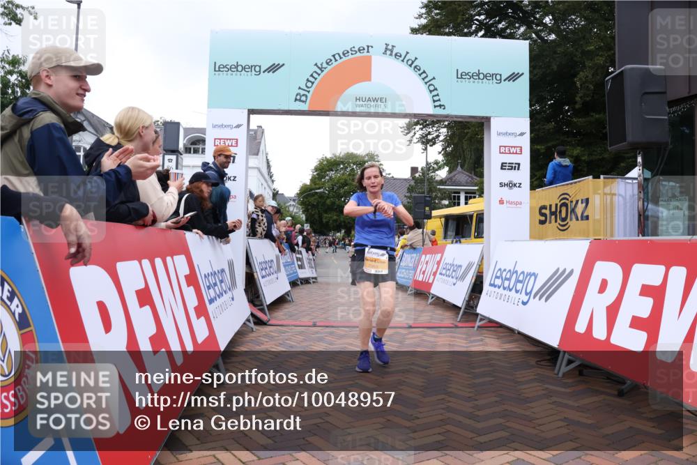 30.08.2026 - Blankeneser Heldenlauf Lena Gebhardt http://msf.ph/oto/10048957 30.08.2026 11:56:04 Ziel 2363, 2391, 2678 meine-sportfotos.de