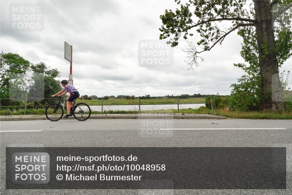 30.08.2026 - Elbe Triathlon Hamburg Michael Burmester http://msf.ph/oto/10048958 30.08.2026 15:26:52 Radfahren  meine-sportfotos.de