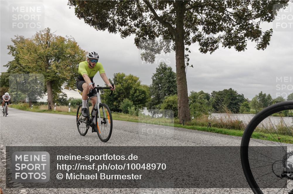 30.08.2026 - Elbe Triathlon Hamburg Michael Burmester http://msf.ph/oto/10048970 30.08.2026 09:46:51 Radfahren 672, 774, 795, 796, 805, 844, 870, 873 meine-sportfotos.de