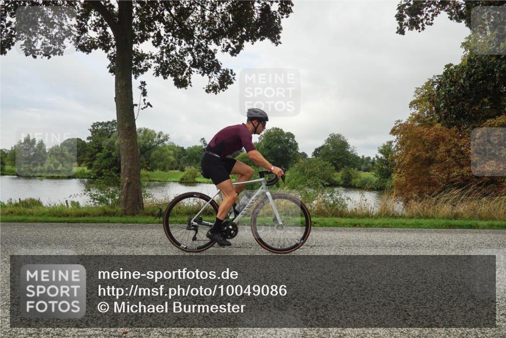 30.08.2026 - Elbe Triathlon Hamburg Michael Burmester http://msf.ph/oto/10049086 30.08.2026 09:36:29 Radfahren 258, 444, 524, 525 meine-sportfotos.de
