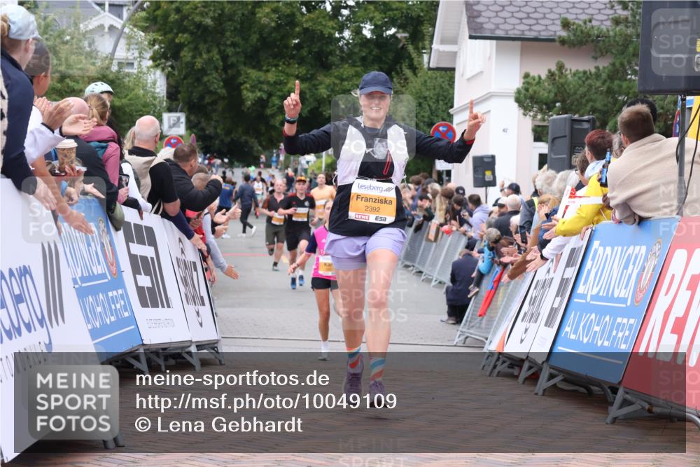 30.08.2026 - Blankeneser Heldenlauf Lena Gebhardt http://msf.ph/oto/10049109 30.08.2026 11:56:21 Ziel 2392, 2407 meine-sportfotos.de