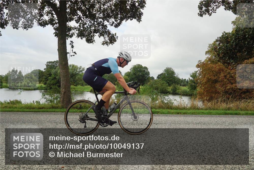 30.08.2026 - Elbe Triathlon Hamburg Michael Burmester http://msf.ph/oto/10049137 30.08.2026 09:36:46 Radfahren 606 meine-sportfotos.de