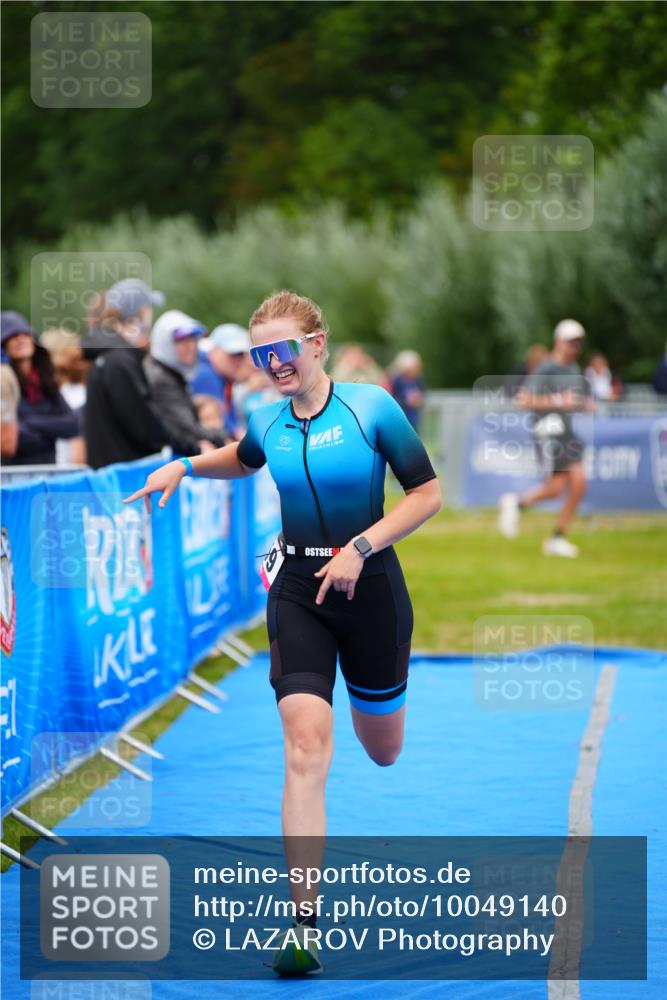 30.08.2026 - Elbe Triathlon Hamburg LAZAROV Photography http://msf.ph/oto/10049140 30.08.2026 10:35:06 Ziel 359 meine-sportfotos.de