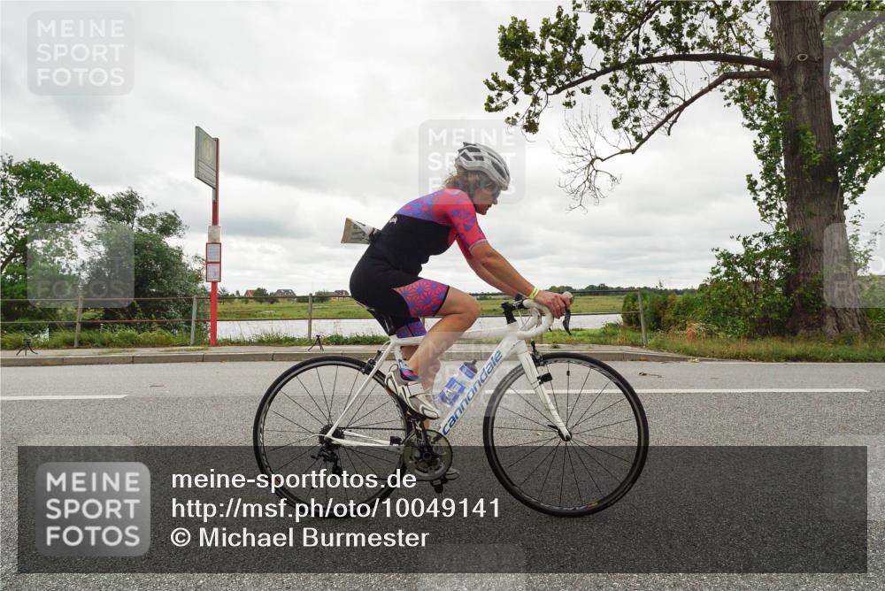 30.08.2026 - Elbe Triathlon Hamburg Michael Burmester http://msf.ph/oto/10049141 30.08.2026 15:28:46 Radfahren  meine-sportfotos.de