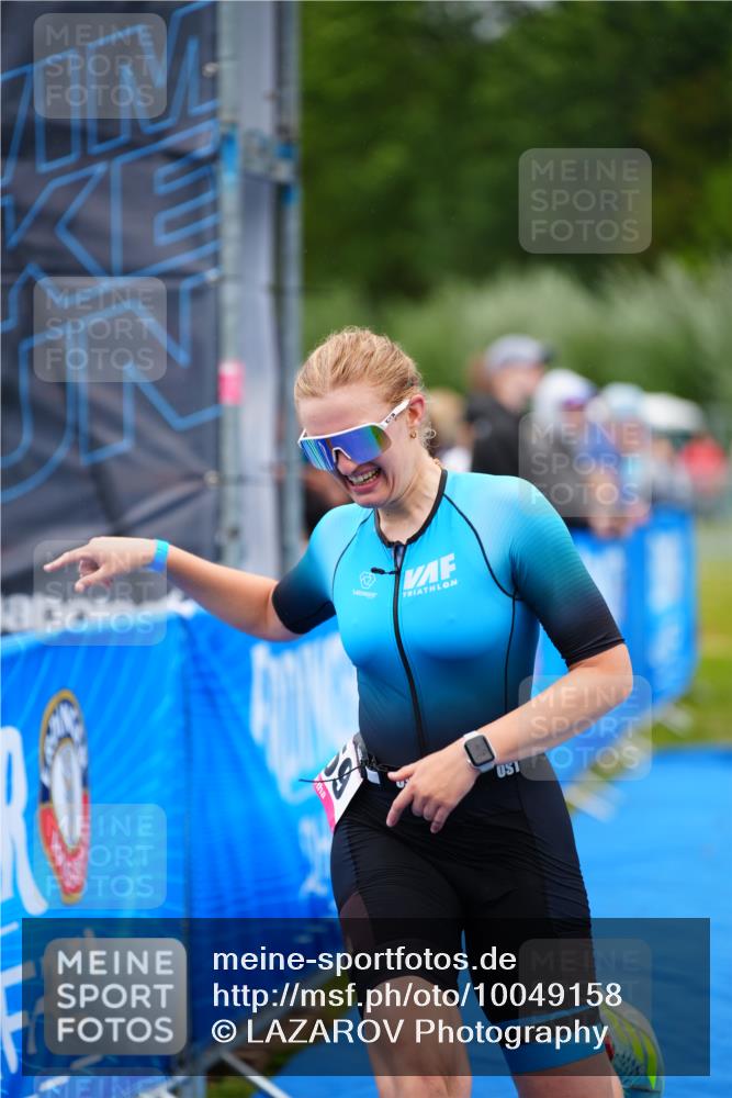 30.08.2026 - Elbe Triathlon Hamburg LAZAROV Photography http://msf.ph/oto/10049158 30.08.2026 10:35:06 Ziel 359 meine-sportfotos.de