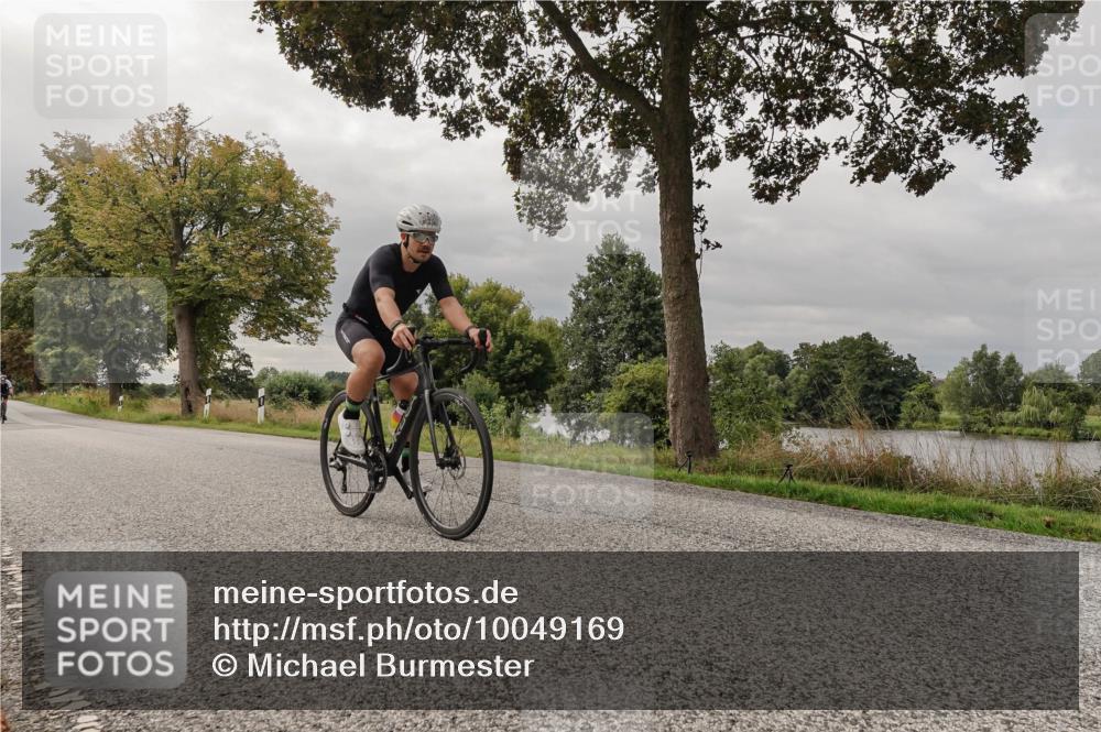30.08.2026 - Elbe Triathlon Hamburg Michael Burmester http://msf.ph/oto/10049169 30.08.2026 09:48:27 Radfahren 361, 567, 875, 877 meine-sportfotos.de