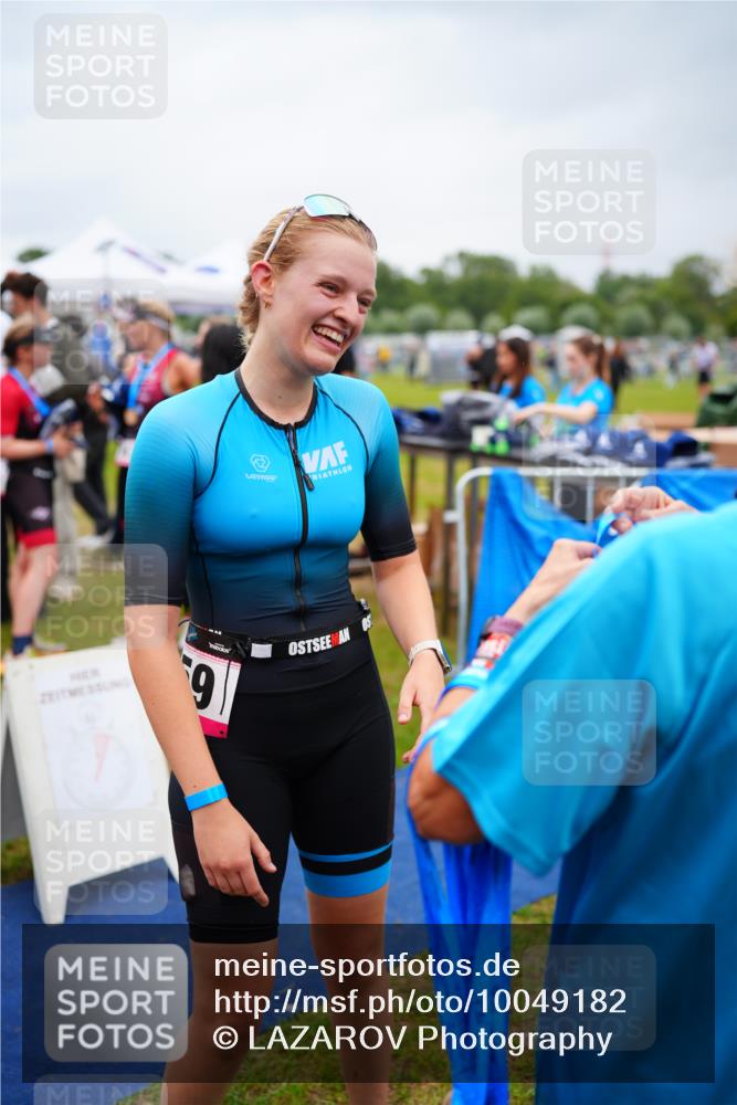 30.08.2026 - Elbe Triathlon Hamburg LAZAROV Photography http://msf.ph/oto/10049182 30.08.2026 10:35:10 Ziel  meine-sportfotos.de