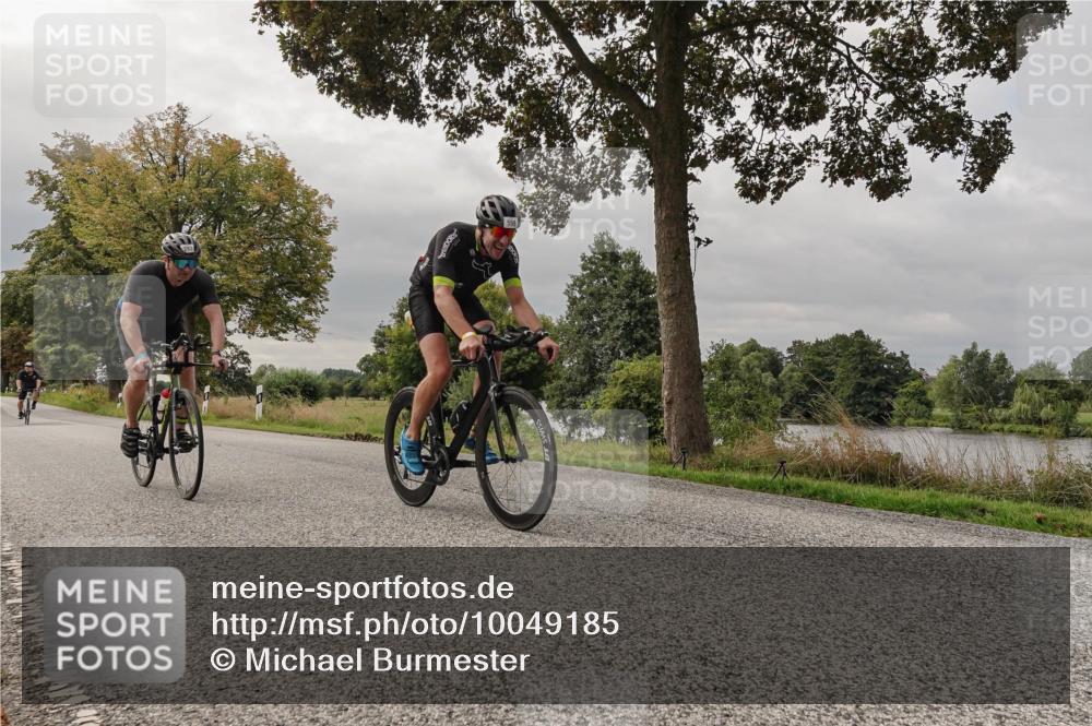 30.08.2026 - Elbe Triathlon Hamburg Michael Burmester http://msf.ph/oto/10049185 30.08.2026 09:48:36 Radfahren 263, 591, 598, 662 meine-sportfotos.de