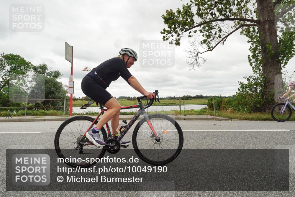 30.08.2026 - Elbe Triathlon Hamburg Michael Burmester http://msf.ph/oto/10049190 30.08.2026 15:29:04 Radfahren  meine-sportfotos.de