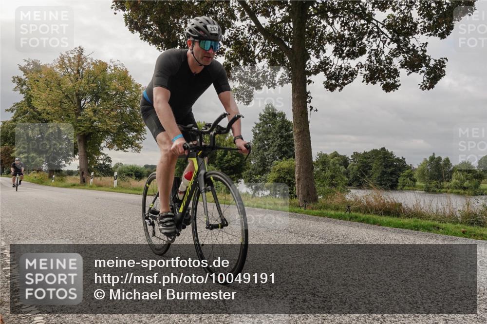30.08.2026 - Elbe Triathlon Hamburg Michael Burmester http://msf.ph/oto/10049191 30.08.2026 09:48:36 Radfahren 263, 591, 598, 662 meine-sportfotos.de