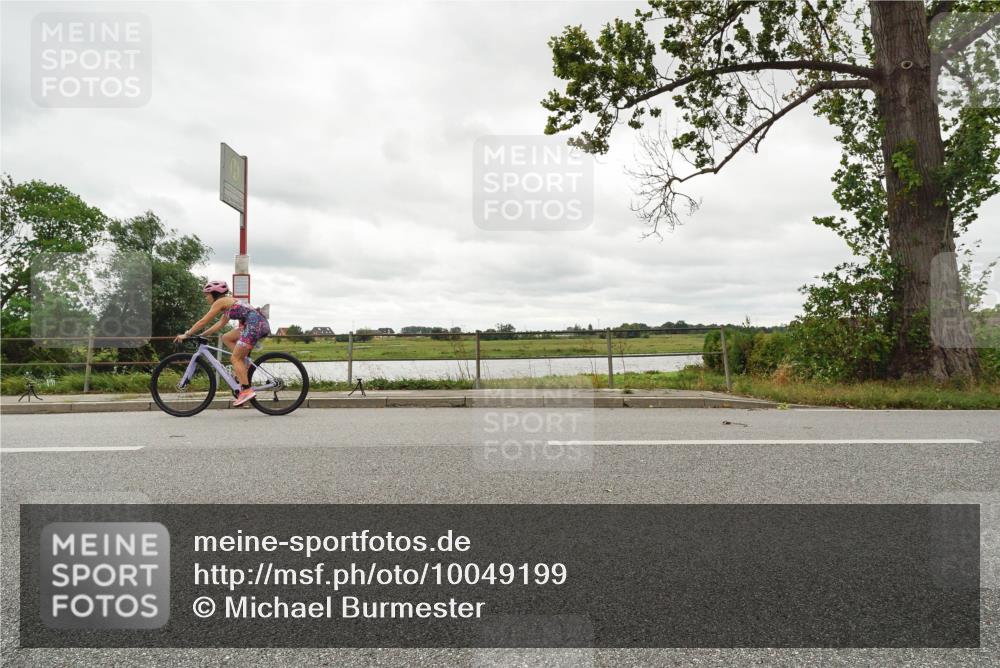 30.08.2026 - Elbe Triathlon Hamburg Michael Burmester http://msf.ph/oto/10049199 30.08.2026 15:29:05 Radfahren  meine-sportfotos.de