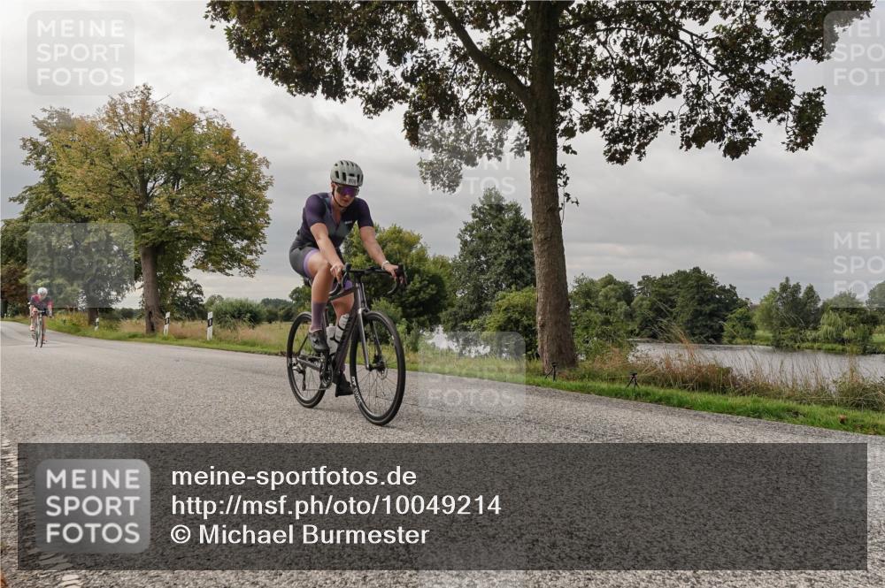30.08.2026 - Elbe Triathlon Hamburg Michael Burmester http://msf.ph/oto/10049214 30.08.2026 09:48:49 Radfahren 384, 395, 496, 588, 806, 816 meine-sportfotos.de