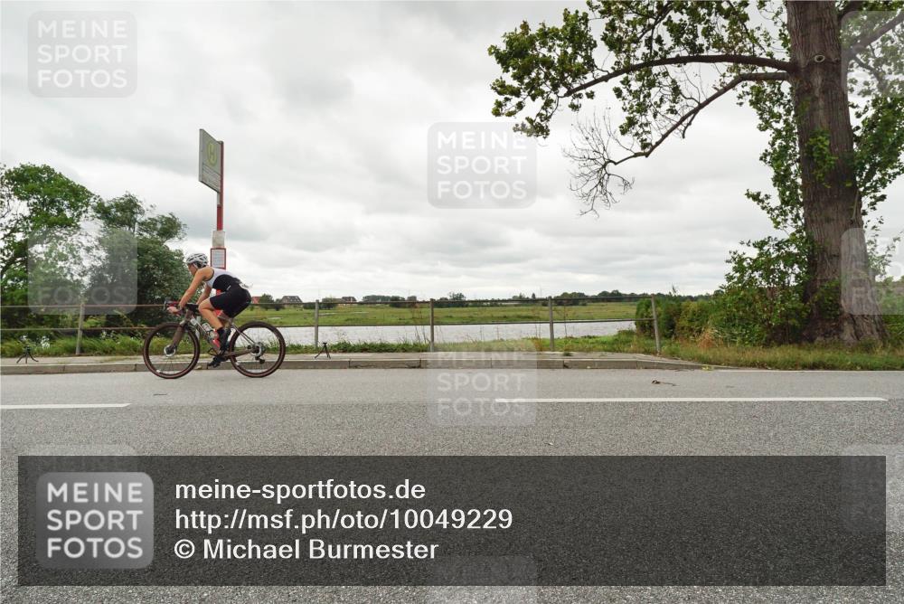 30.08.2026 - Elbe Triathlon Hamburg Michael Burmester http://msf.ph/oto/10049229 30.08.2026 15:29:39 Radfahren  meine-sportfotos.de