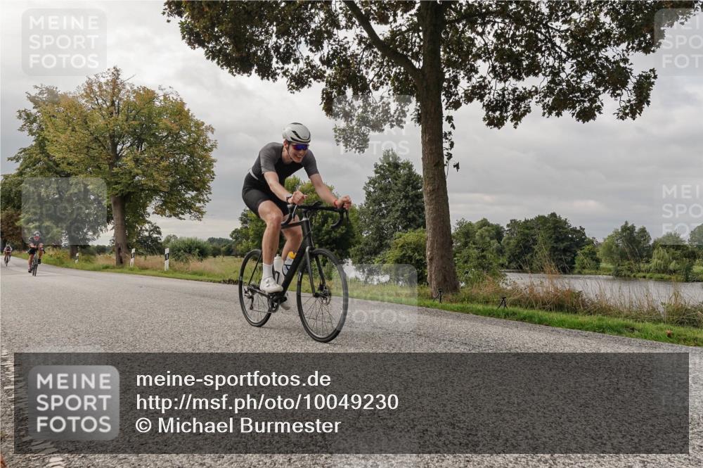 30.08.2026 - Elbe Triathlon Hamburg Michael Burmester http://msf.ph/oto/10049230 30.08.2026 09:48:54 Radfahren 496, 588, 790, 816, 1895 meine-sportfotos.de