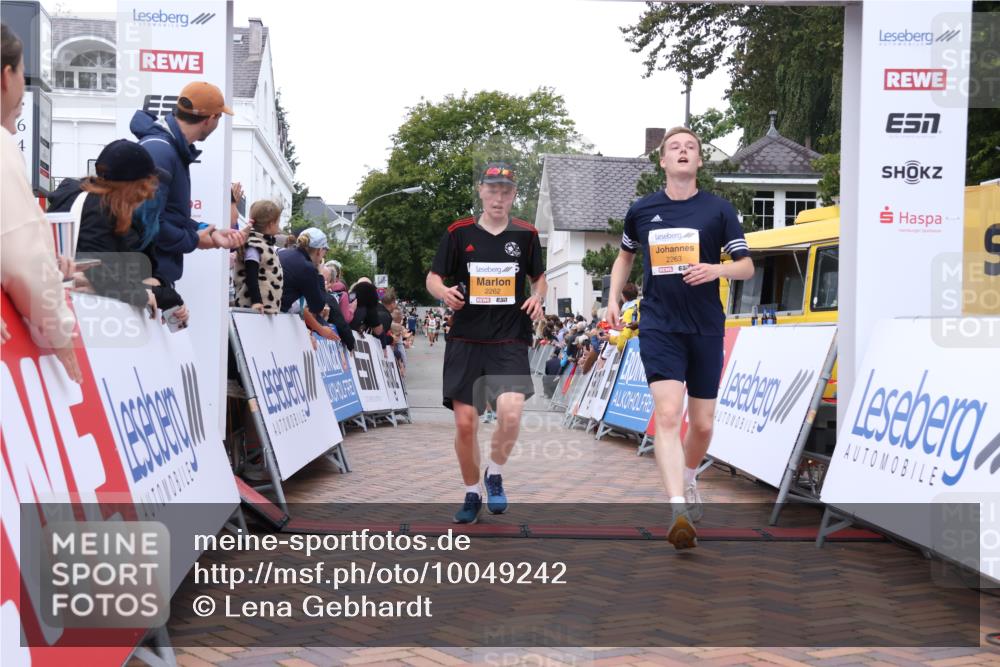 30.08.2026 - Blankeneser Heldenlauf Lena Gebhardt http://msf.ph/oto/10049242 30.08.2026 11:56:28 Ziel 2262, 2263, 2322, 2392, 2407 meine-sportfotos.de