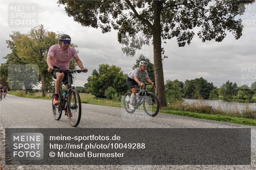 30.08.2026 - Elbe Triathlon Hamburg Michael Burmester http://msf.ph/oto/10049288 30.08.2026 09:49:24 Radfahren 329, 391, 405, 420, 476, 509, 597, 766 meine-sportfotos.de